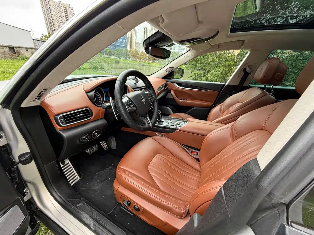 Maserati Levante — миниатюра 7