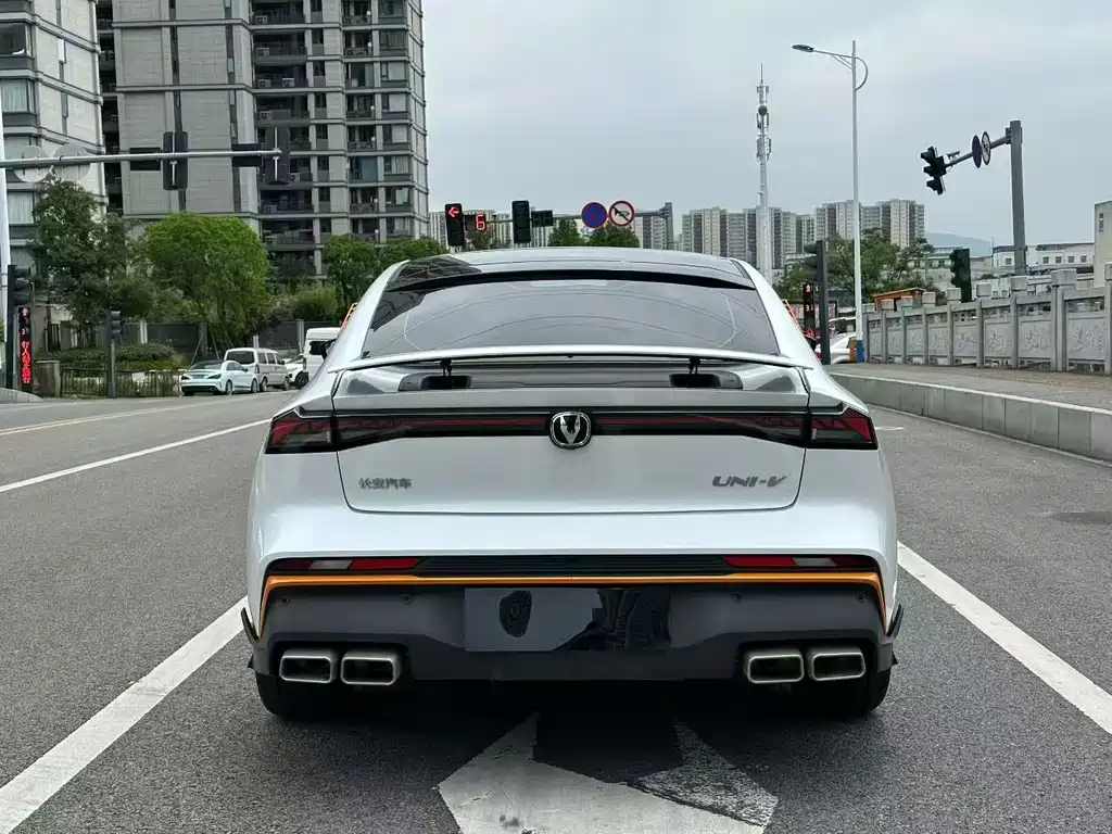 Changan UNI-V — миниатюра 8
