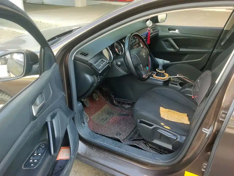 Peugeot 408 — миниатюра 9