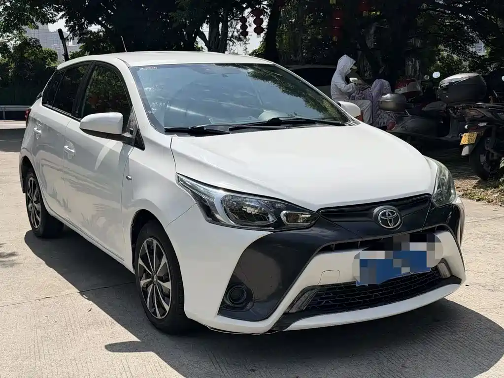 Toyota Yaris L 2017