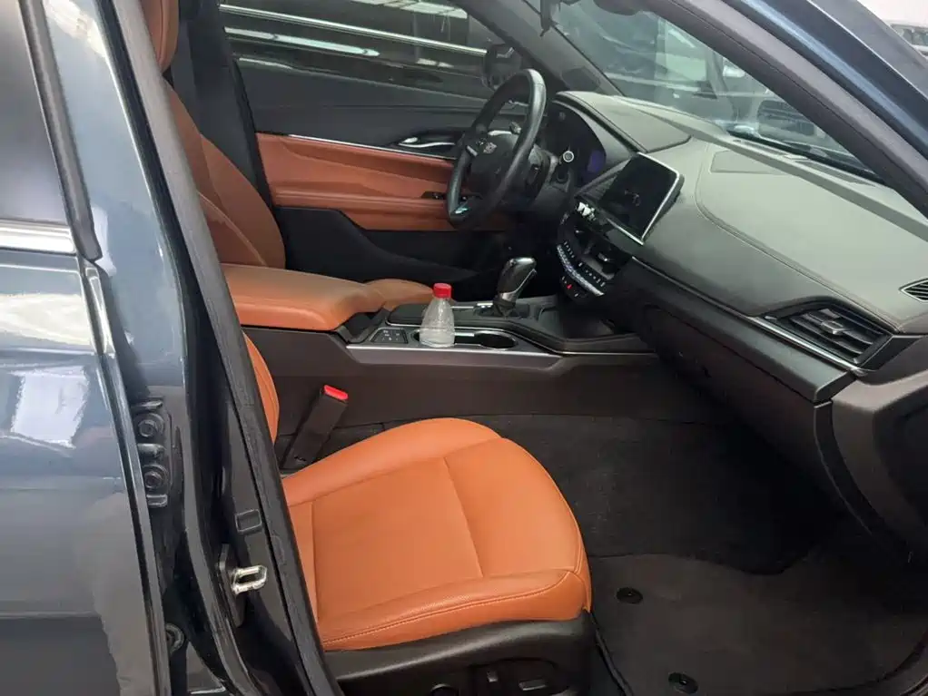 Cadillac CT4 — миниатюра 10