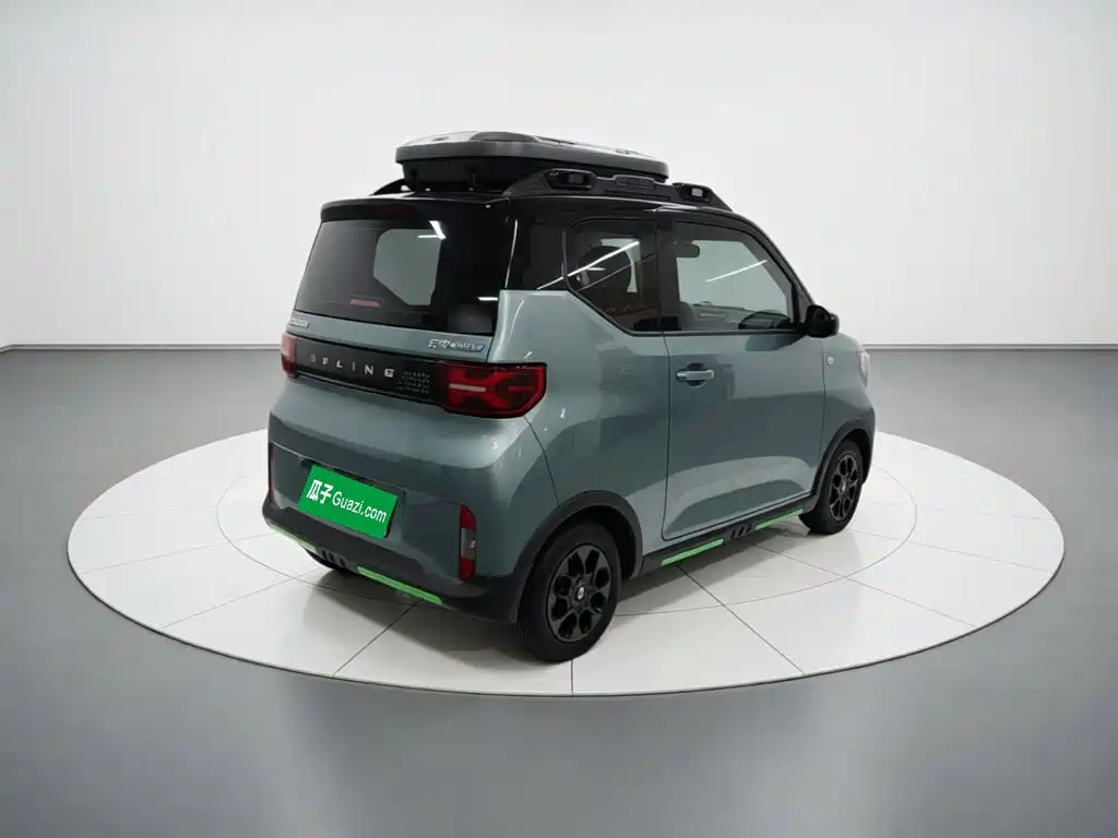 Wuling MINIEV — миниатюра 6