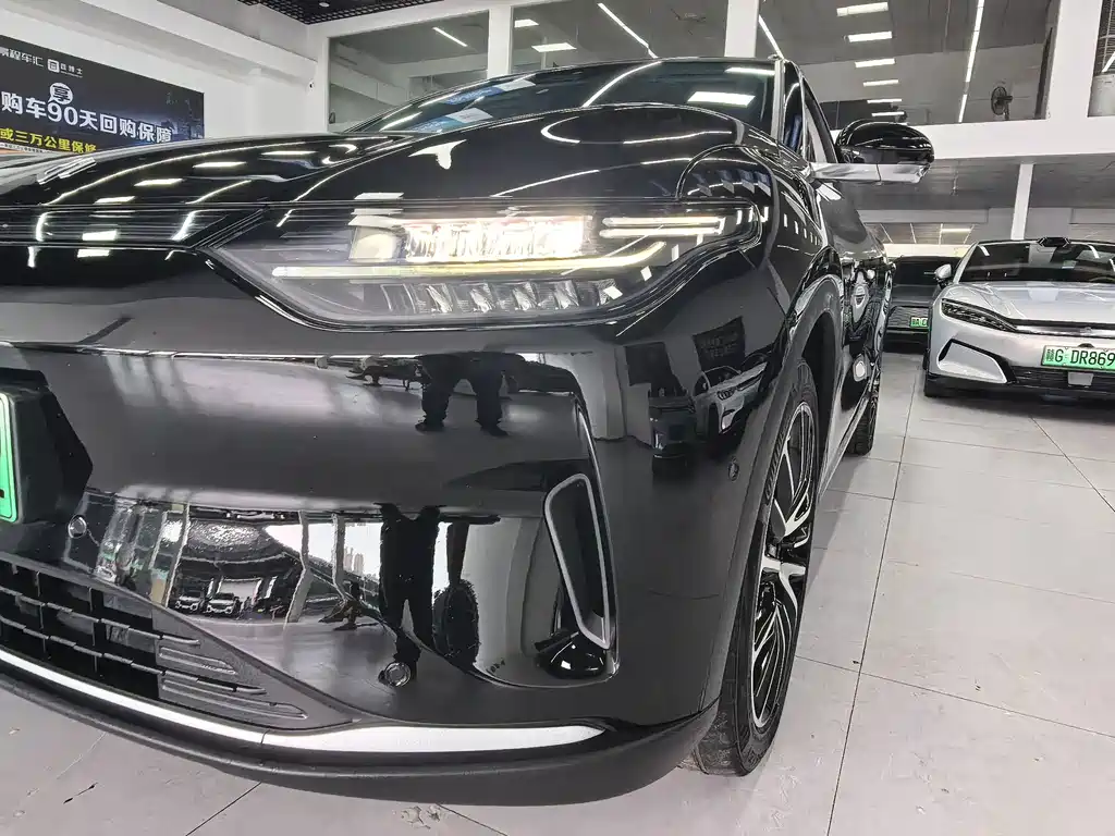 Leapmotor Leapmotor C11 — миниатюра 4