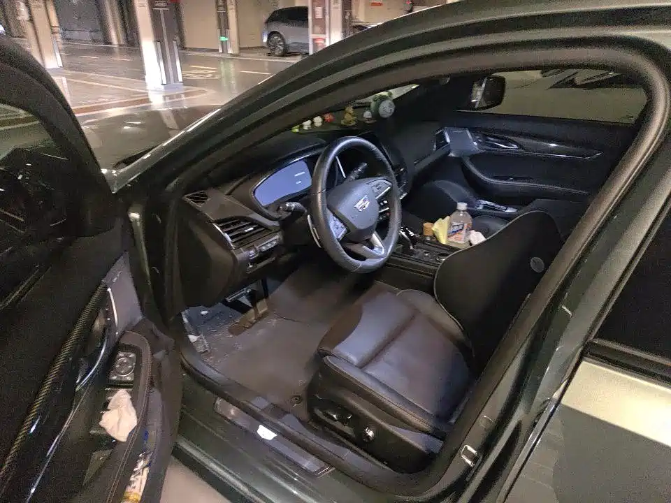 Cadillac CT5 — миниатюра 7