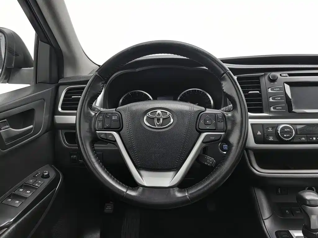 Toyota Highlander — миниатюра 11
