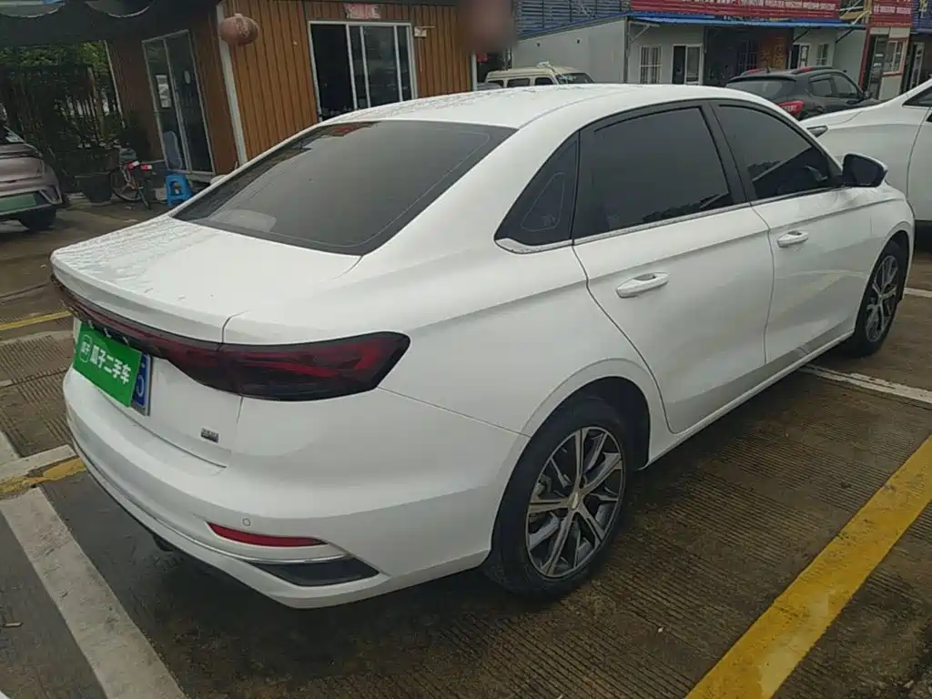 Geely Emgrand — миниатюра 7