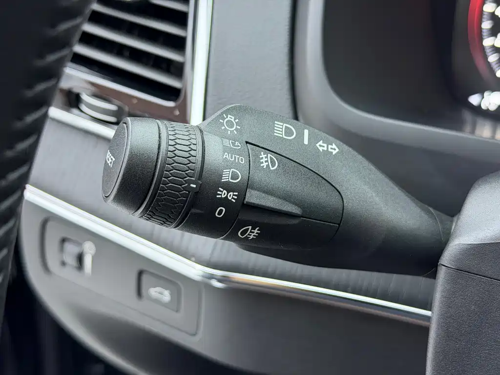 Volvo XC90 2020 T6 Luxury 7 мест