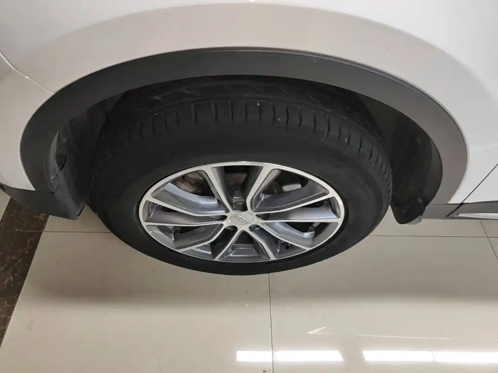 Geely Boyue — миниатюра 23
