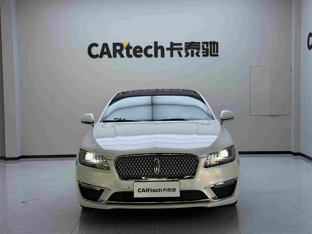 Lincoln MKZ — миниатюра 2