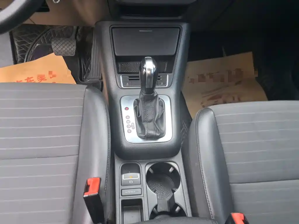 Volkswagen Tiguan — миниатюра 14