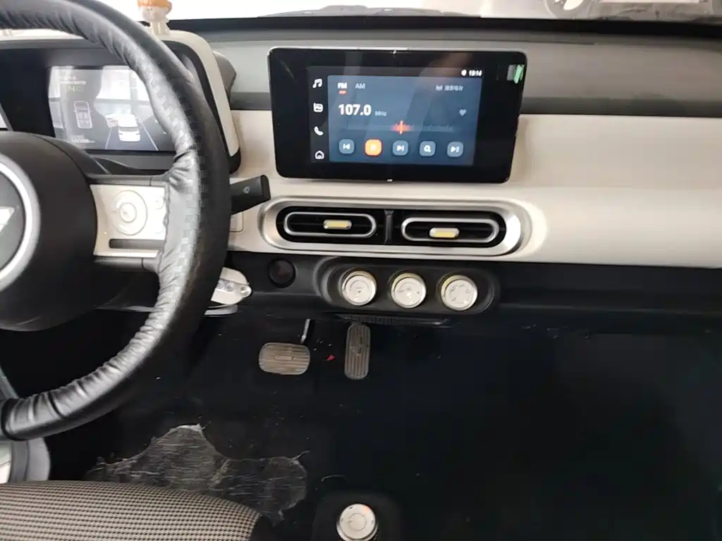 Wuling MINIEV — миниатюра 13