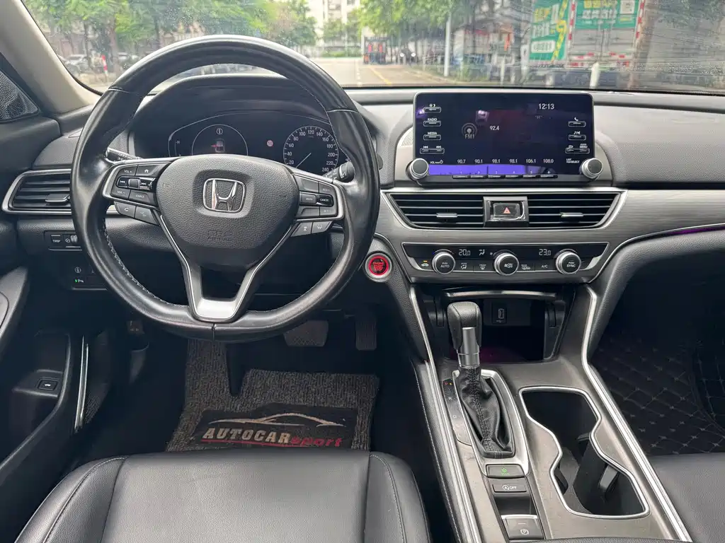 Honda Accord — миниатюра 8
