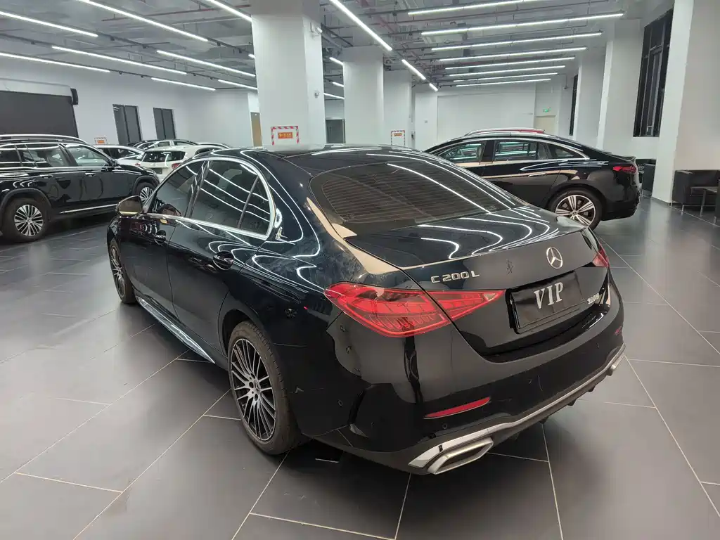 Mercedes-Benz C-Class — миниатюра 6