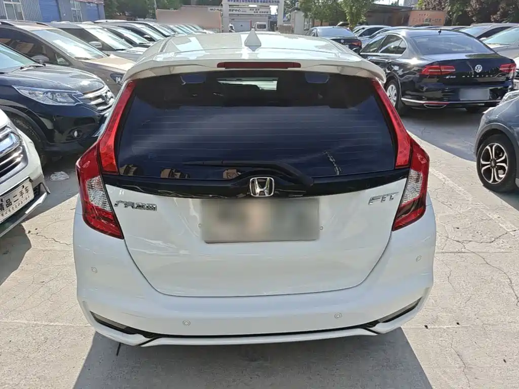Honda Fit — миниатюра 6
