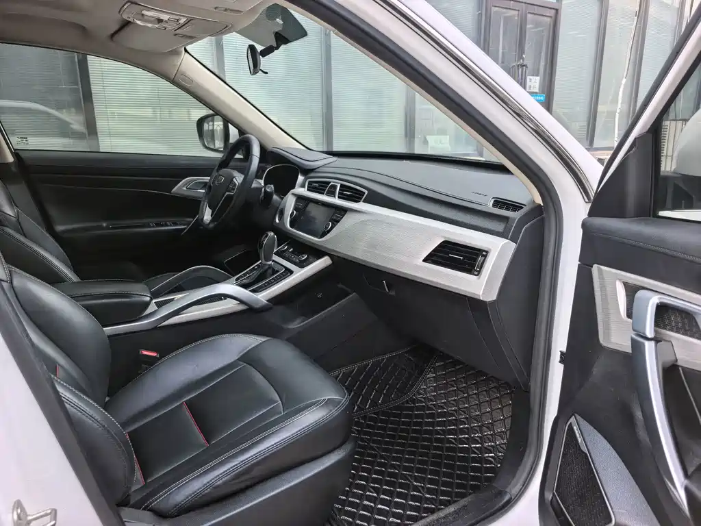 Geely Boyue — миниатюра 10