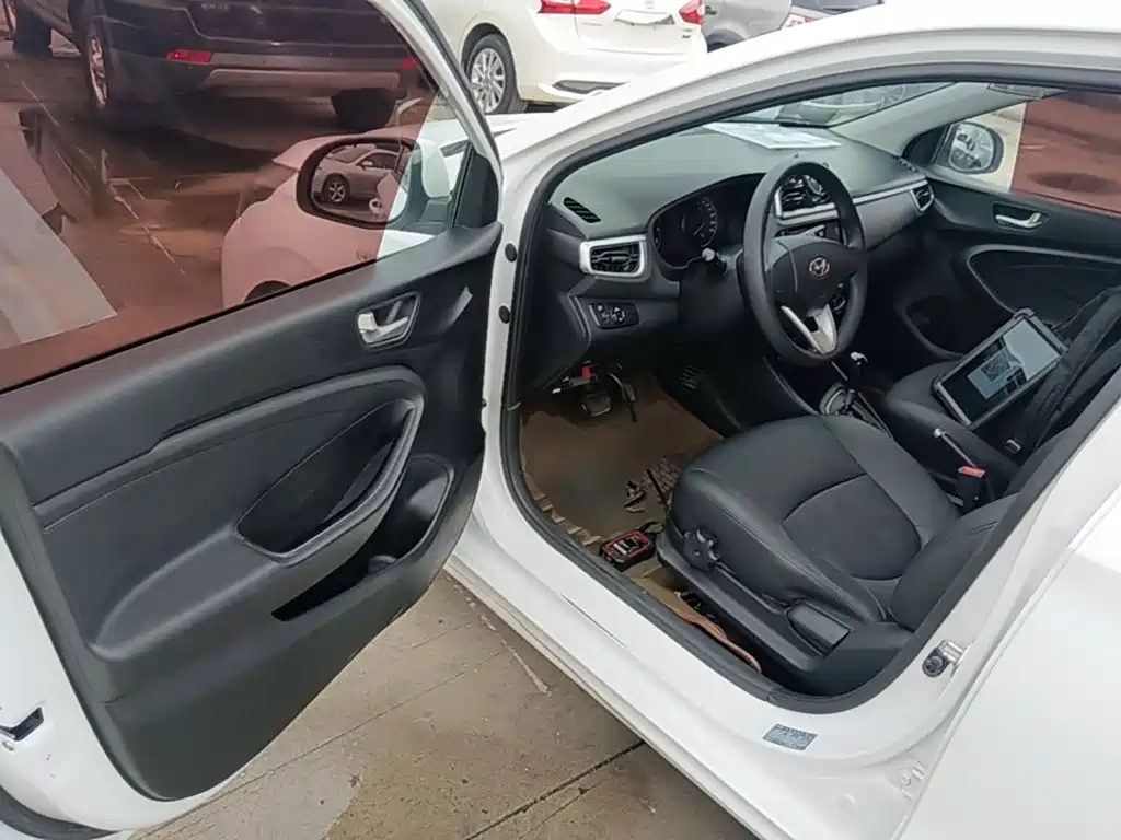 Hyundai Verna — миниатюра 16