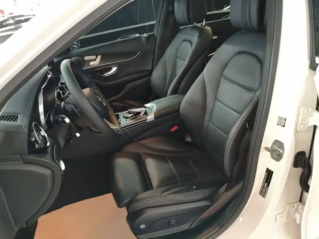 Mercedes-Benz C-Class — миниатюра 15