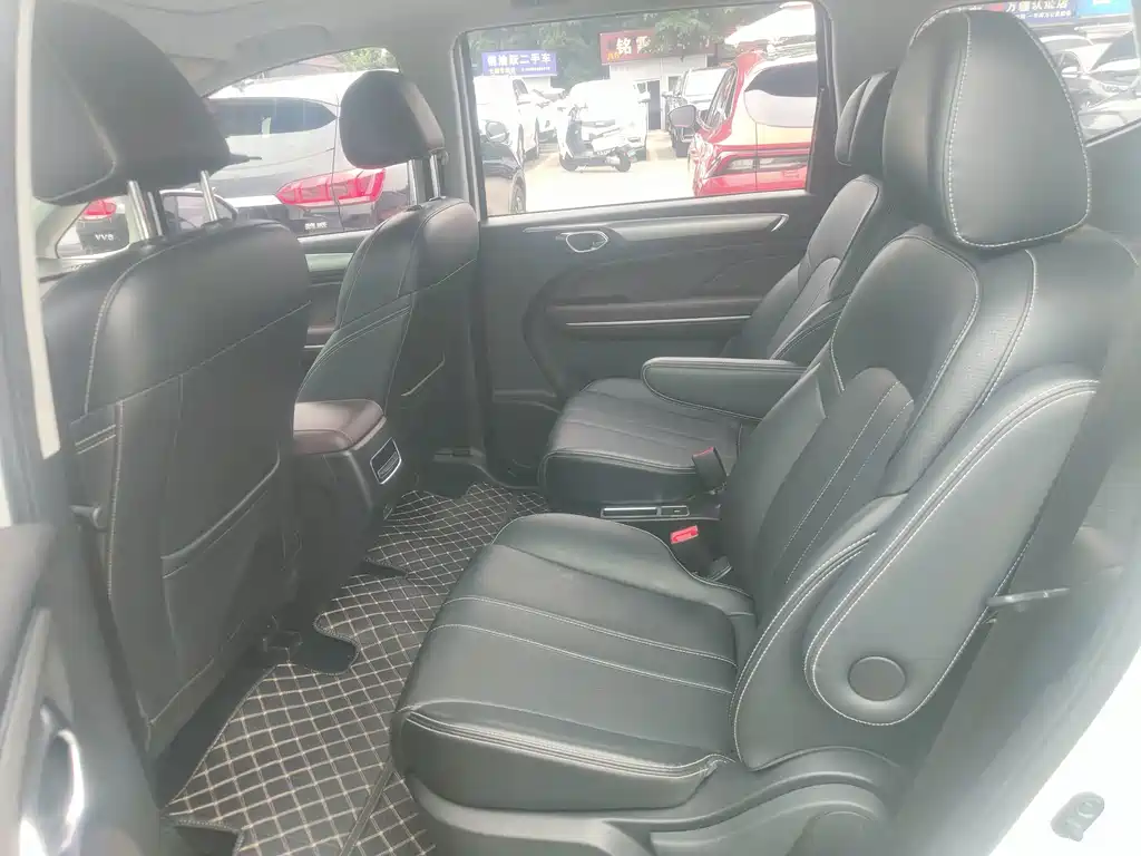 GAC Motor Trumpchi M6 — миниатюра 15