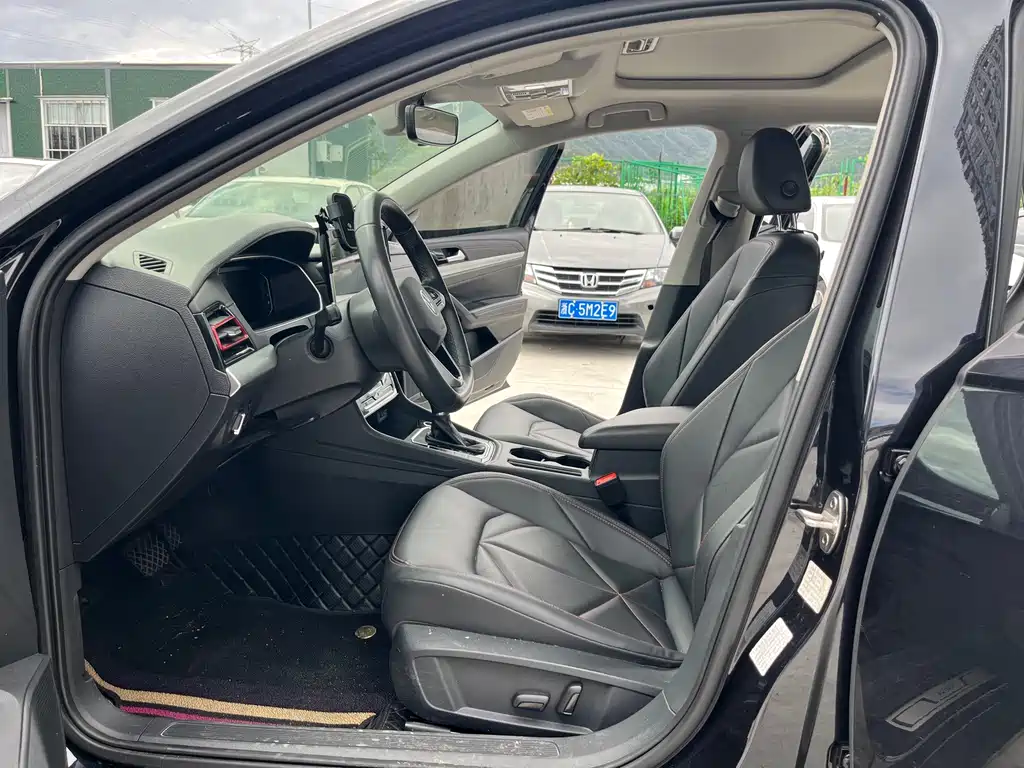 Volkswagen Lavida — миниатюра 14