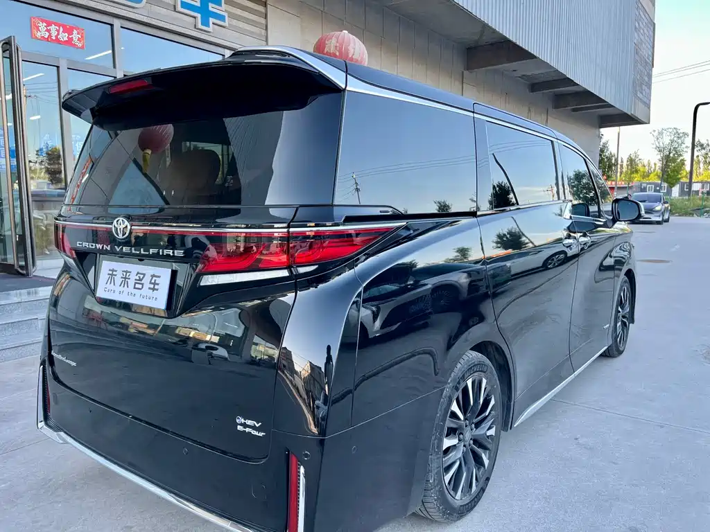 Toyota Vellfire — миниатюра 17