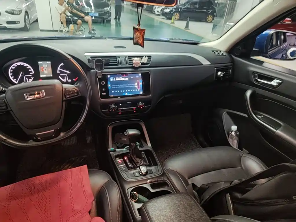 Qoros Qoros 5 — миниатюра 14