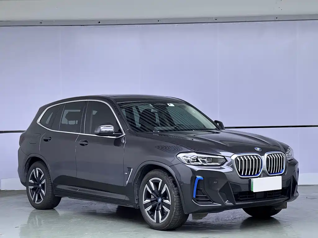 BMW iX3 2022 Lead