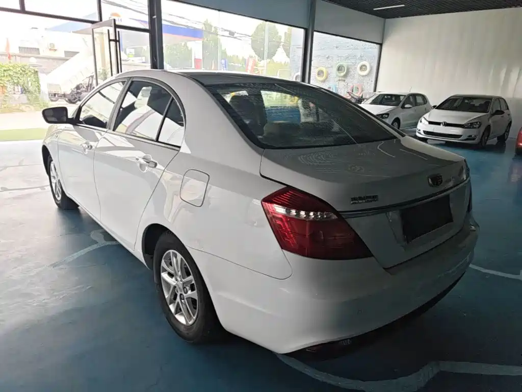 Geely Emgrand — миниатюра 5
