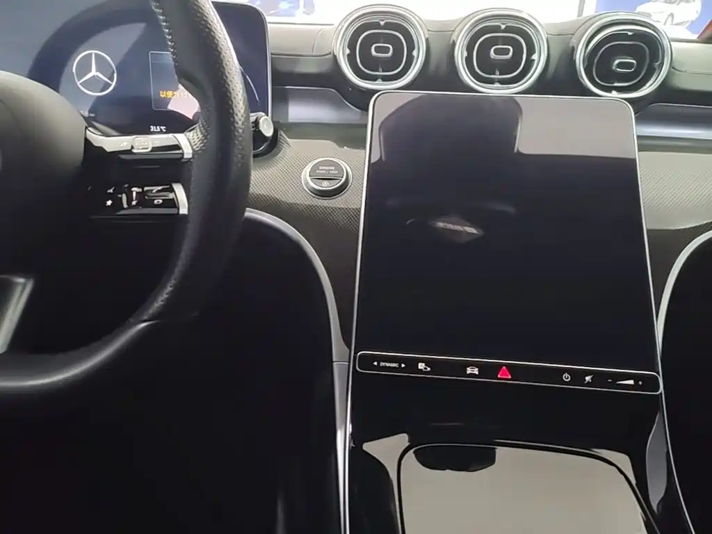 Mercedes-Benz C-Class — миниатюра 10
