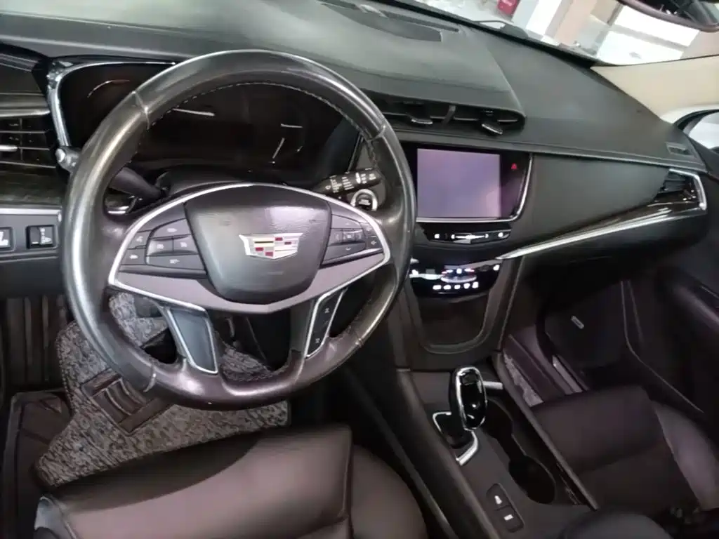 Cadillac XT5 — миниатюра 10