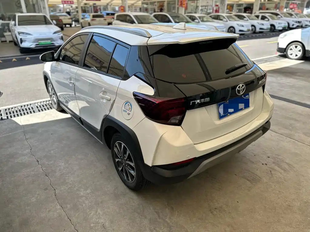 Toyota Yaris L — миниатюра 13