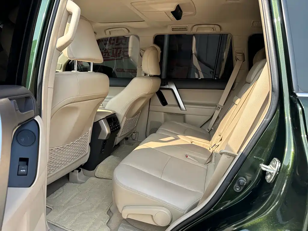 Toyota Prado — миниатюра 9