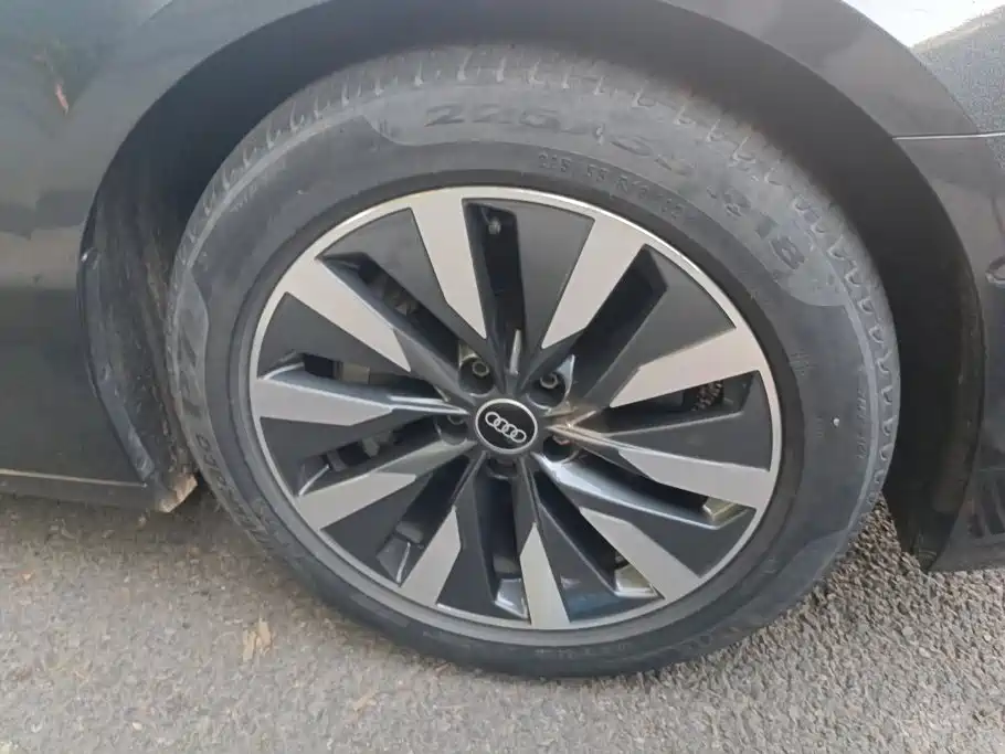 Audi A6L — миниатюра 6