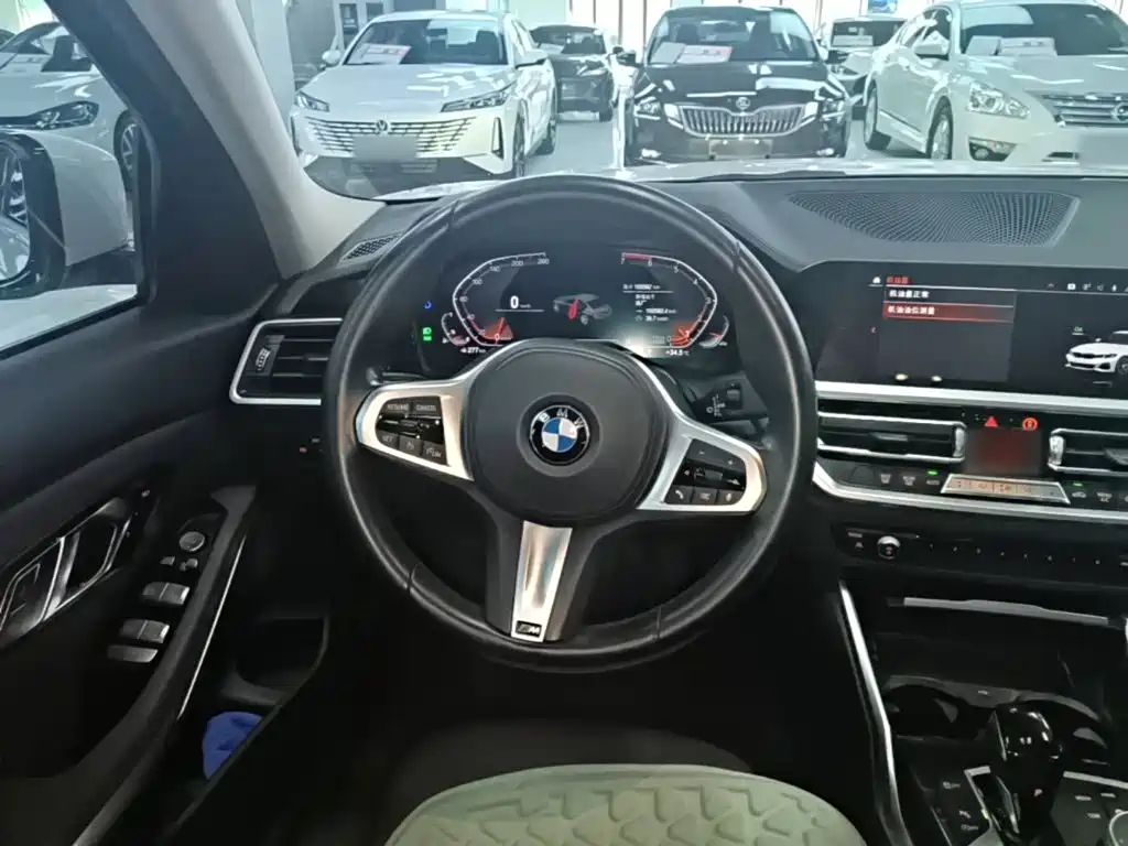 BMW 3 Series — миниатюра 11