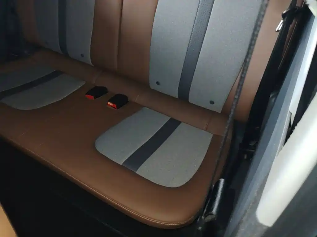 Wuling MINIEV — миниатюра 17