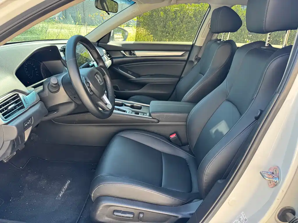 Honda Accord — миниатюра 7