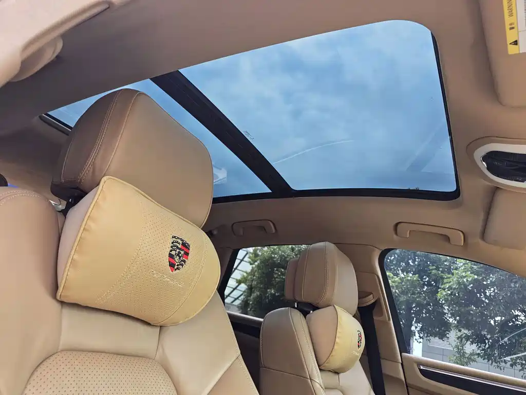 Porsche Macan — миниатюра 15