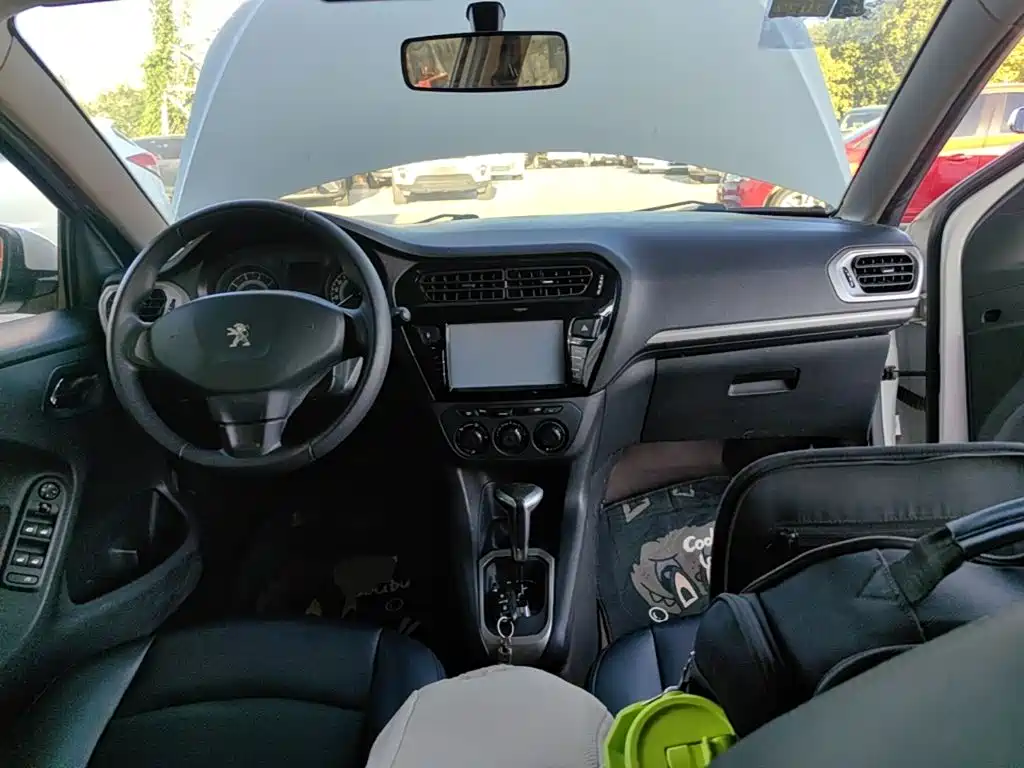 Peugeot 301 — миниатюра 10