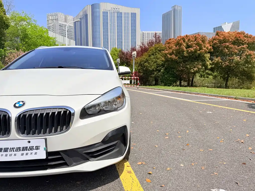 BMW 2 Series Gran Tourer — миниатюра 9