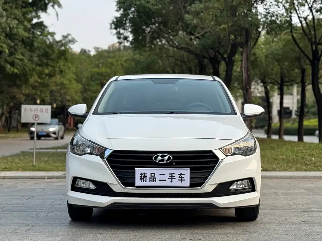 Hyundai Verna — миниатюра 2