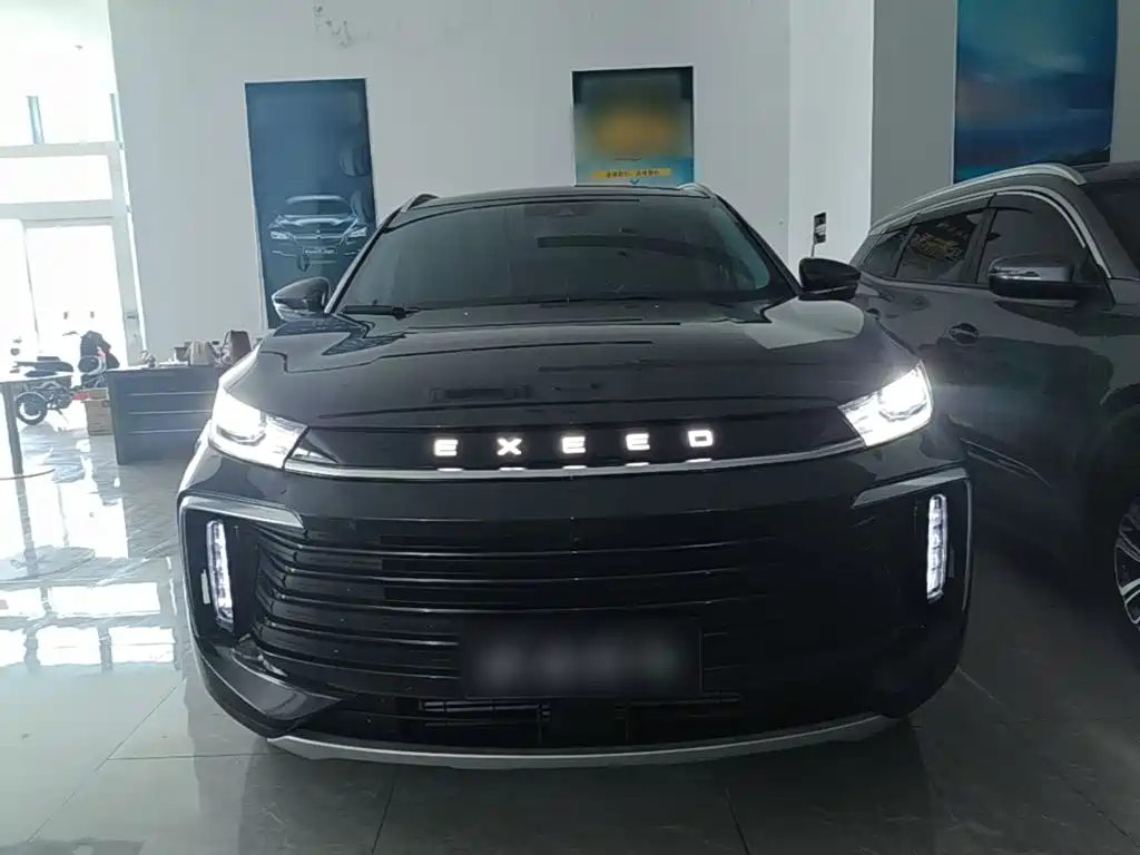 Exeed Lingyun — миниатюра 3