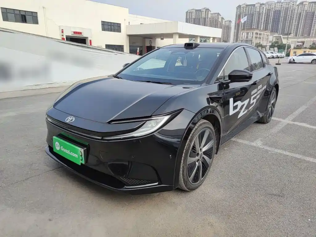 Toyota bZ5