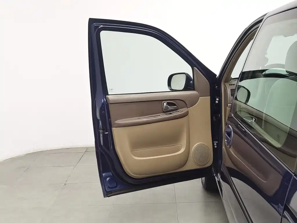 Buick GL8 — миниатюра 8
