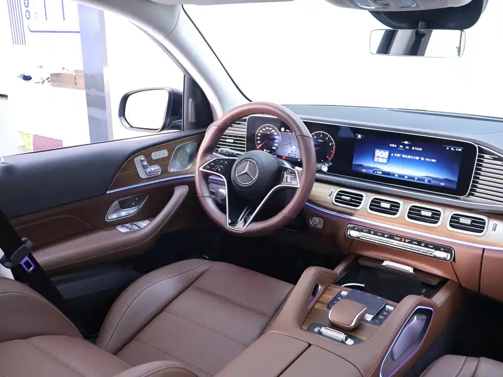 Mercedes-Benz GLE (Import) — миниатюра 14