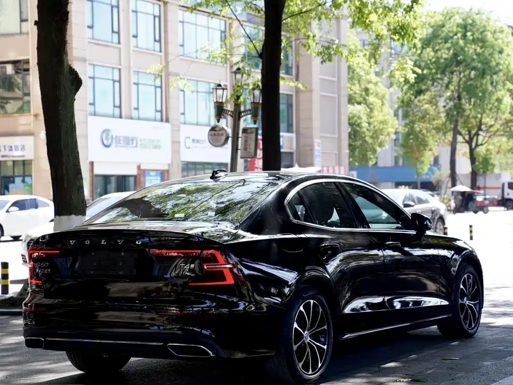 Volvo S60 — миниатюра 15
