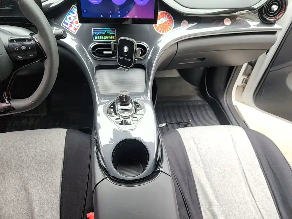 BYD e2 — миниатюра 14
