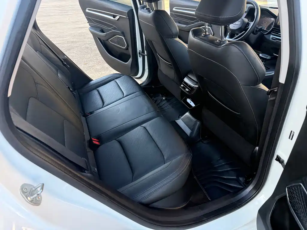 Geely Emgrand — миниатюра 18