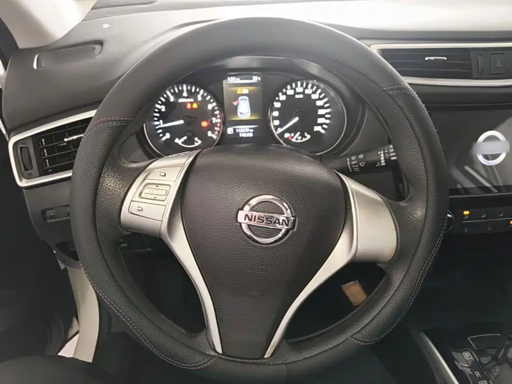 Nissan Qashqai — миниатюра 11