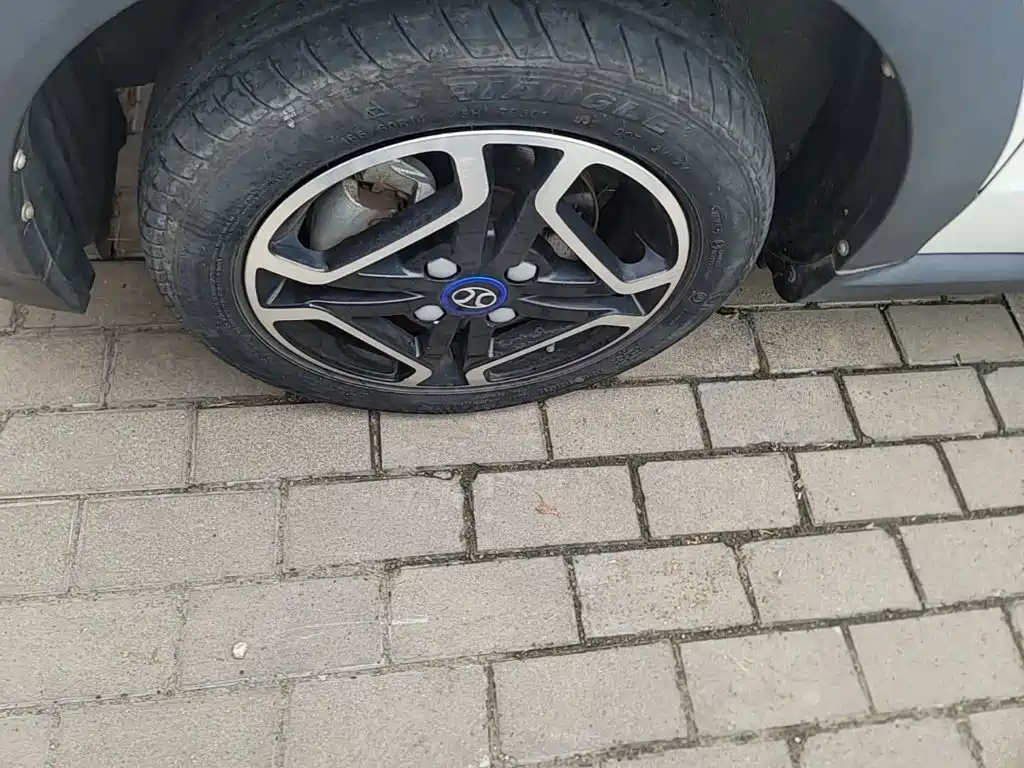 BAIC New Energy EC3 — миниатюра 23
