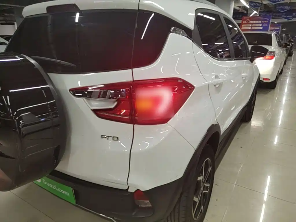 BYD Yuan Pro — миниатюра 8