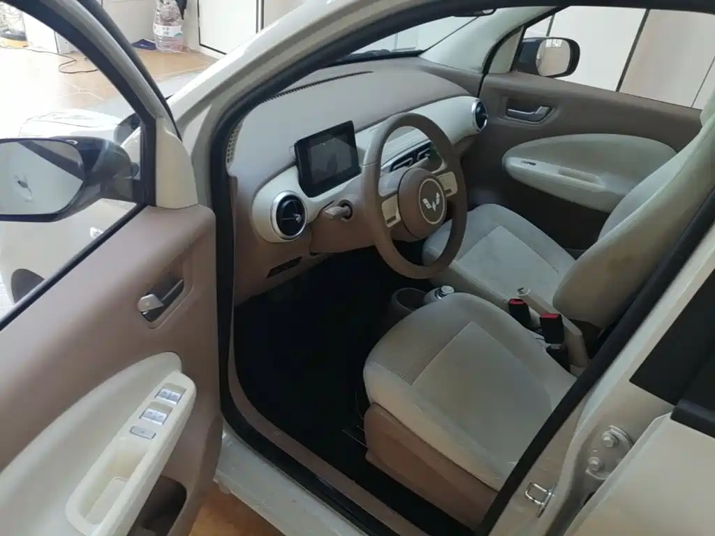 Wuling MINIEV — миниатюра 16